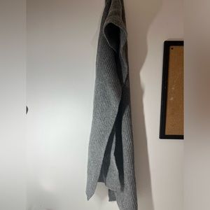 Grey scarf